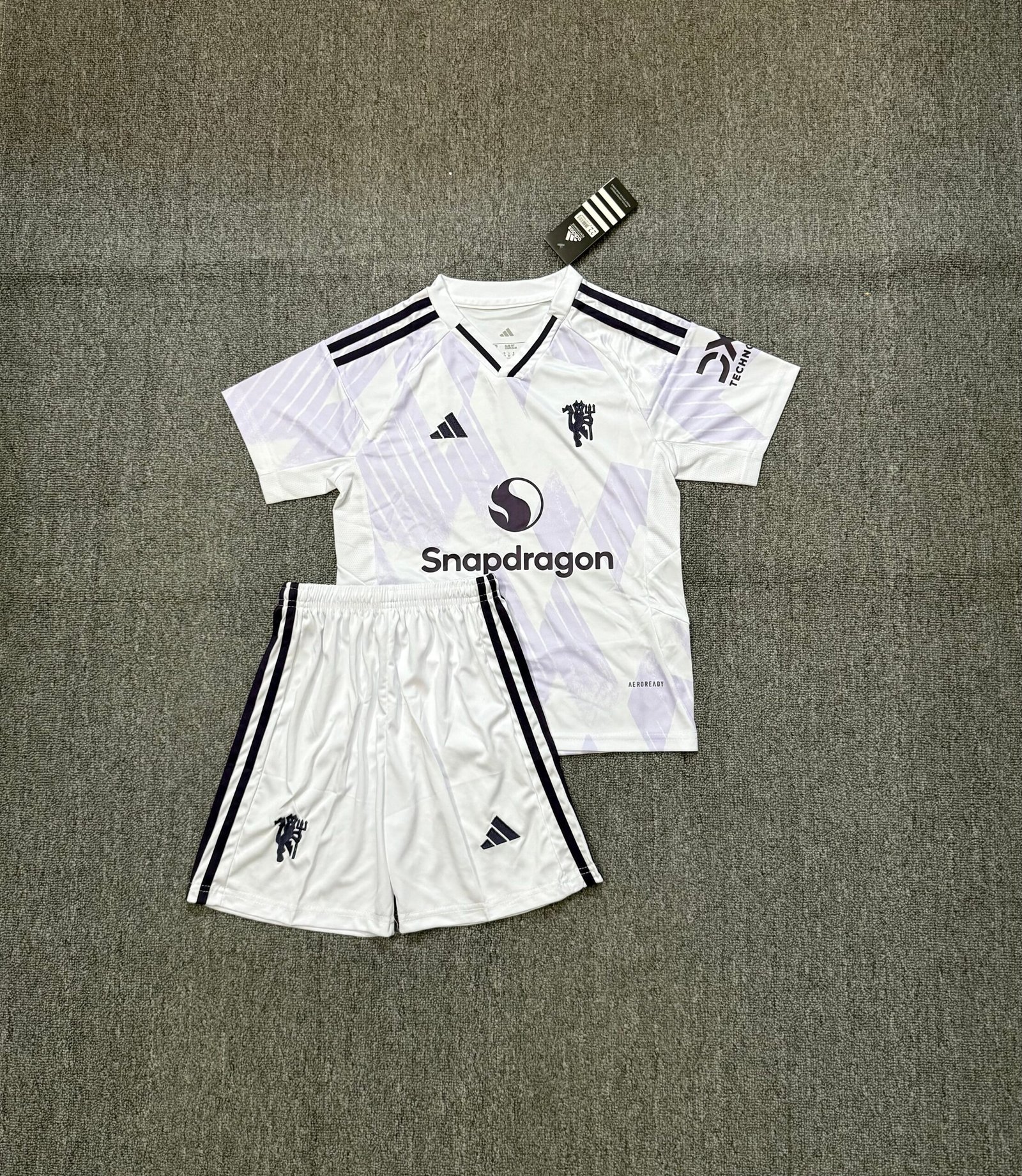 Manchester United Jersey Kids Kit 2026/27